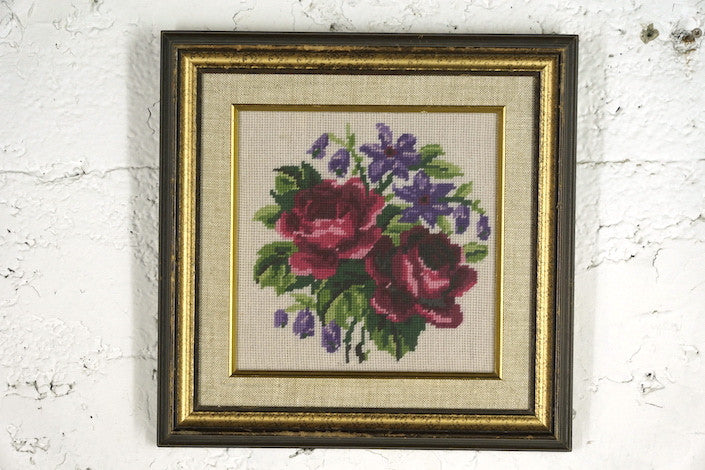 4001 Cross-stitch Needlepoint Portrait of Flowers Folk Art