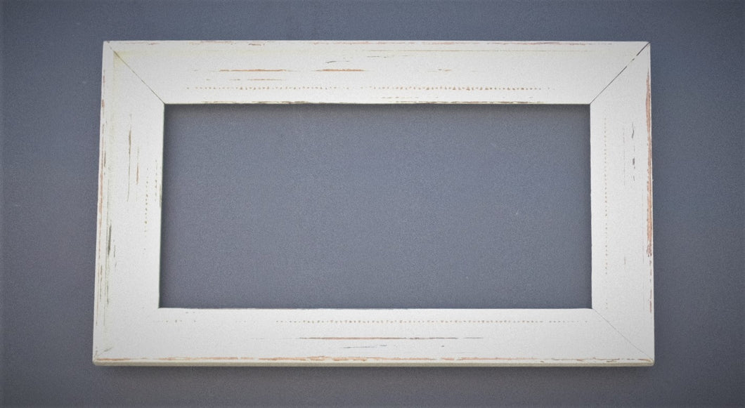 6012  Distressed White Painted Wooden Frame