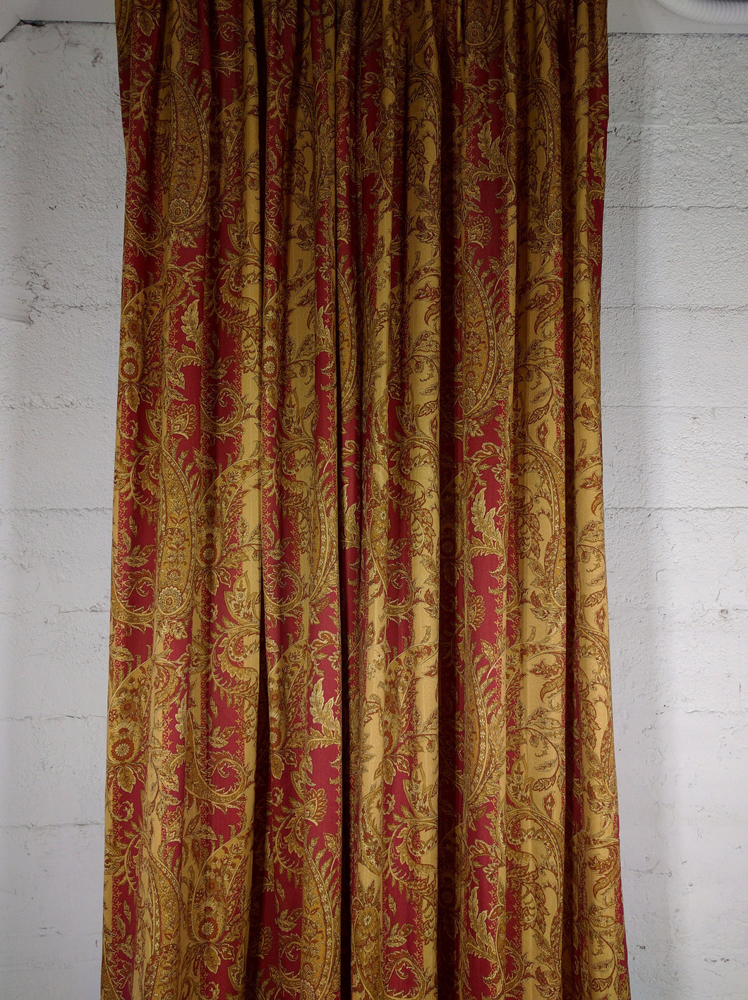 9018 - Red and Gold Damask - French Pleat