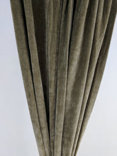 Load image into Gallery viewer, 9072 - Grey Velvet - French Pleat
