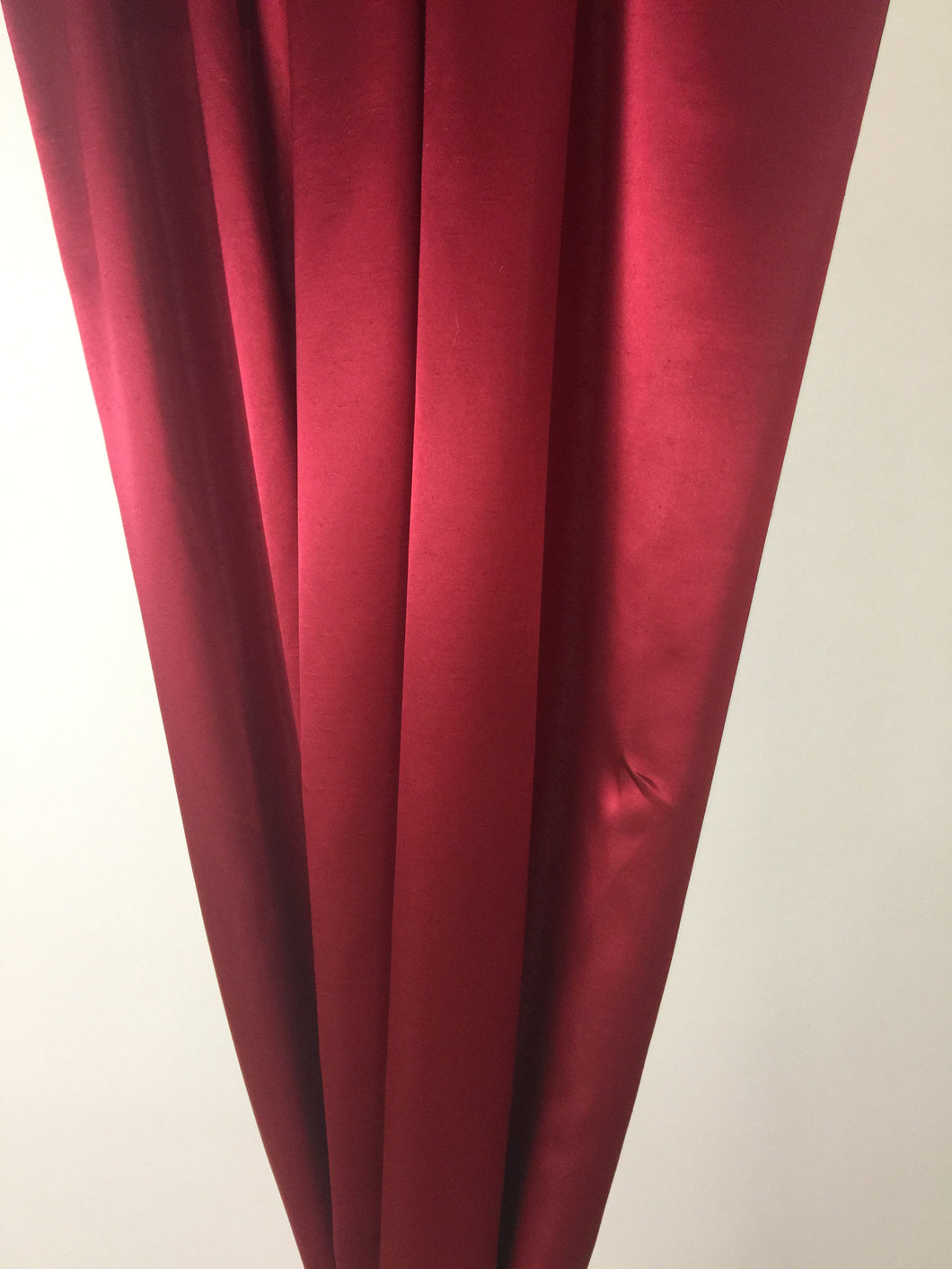9062 - Red Silk with Antique Gold Trim