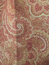 Load image into Gallery viewer, 9048 - Red Damask - French Pleat
